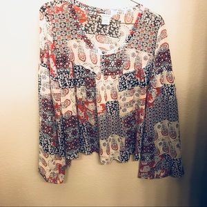 Ariat bell sleeve blouse
